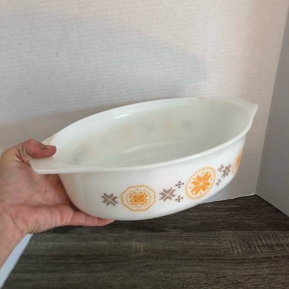 Vtg PYREX Town and Country Casserole Dish - Picture 9 of 12